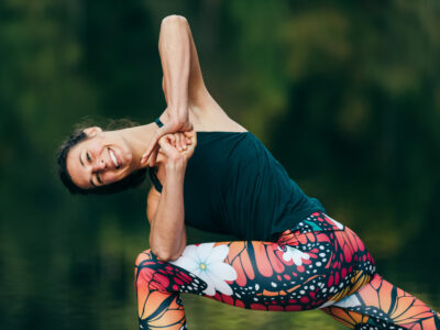 Lisa Guhl - Forrest Yoga Lisa Guhl praktiziert Forrest Yoga am Ödensee, Steiermark, Österreich, am 06.10.2019. Copyright: Lisa-Marie Reiter